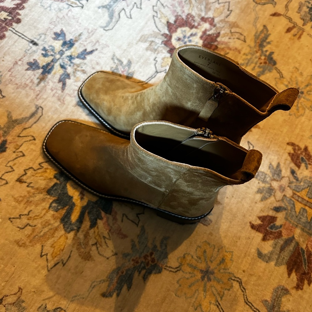 Everlane Suede Ankle City Boots in Tan Camel - Picture 3 of 6